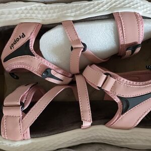 Propet Women's Pink Sandals